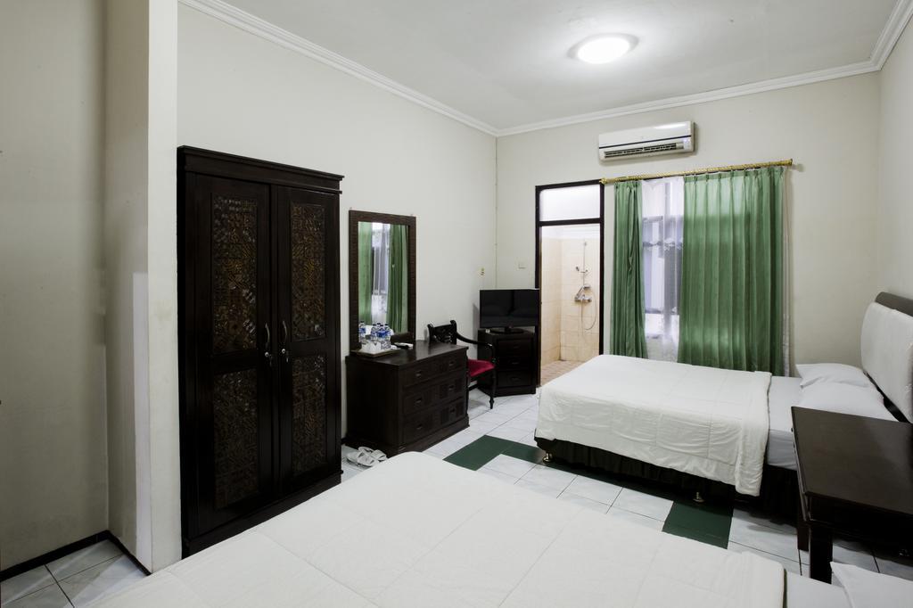 Hotel Galuh Anindita Jogyakarta Zewnętrze zdjęcie